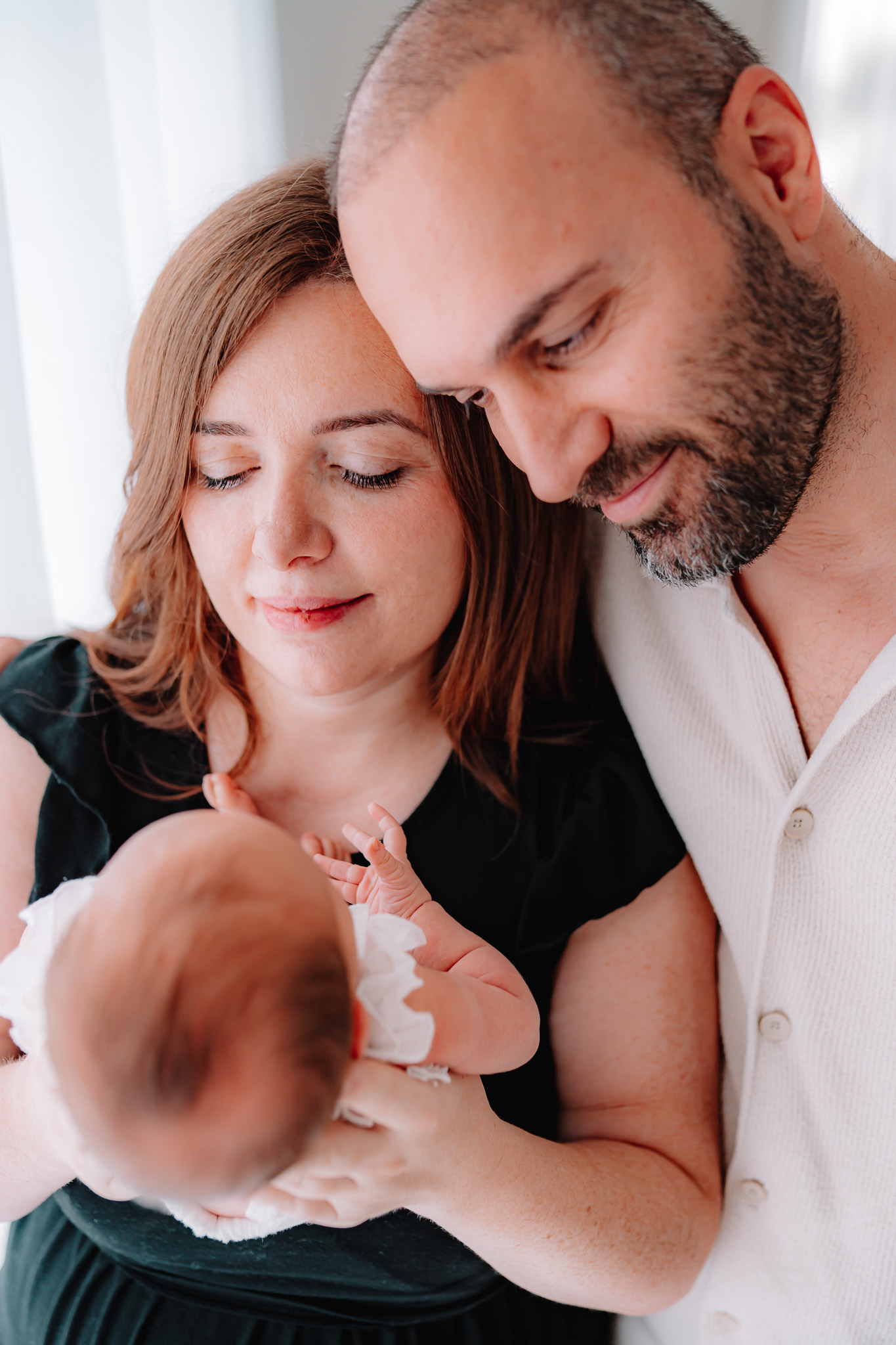 Wer kennt es nicht? Man ersehnt sich die Geburt seines Babys so sehr und dann ist es endlich soweit – das Baby macht sich bereit und will das Licht der Welt erblicken. Die Eltern halten plötzlich das ganze Glück dieser Welt, verpackt in ein paar wenigen Kilos, in ihren Händen.